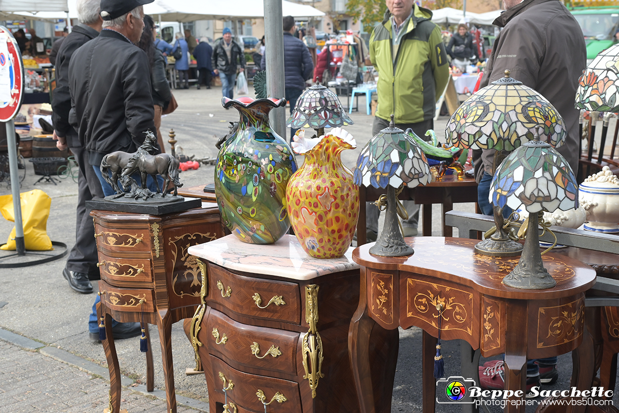 VBS_6646 - Mercatino dell'Antiquariato e dell'Hobbismo - Ottobre 2023.jpg